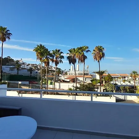 Island Village Heights