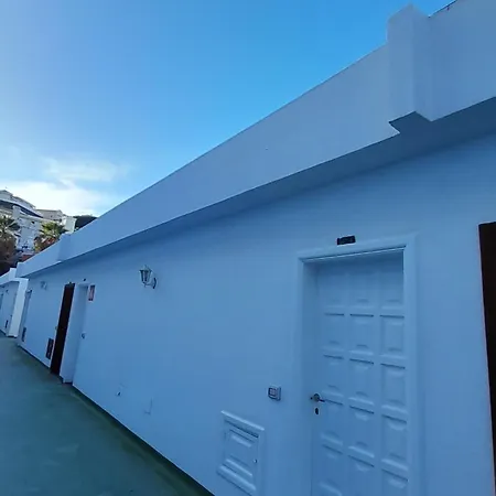 Island Village Heights *