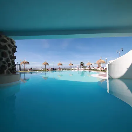 Island Village Heights Apartamento *